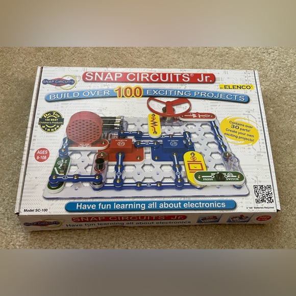 Snap Circuit Jr - New in the Box - BY Elenco - Build Over 100 Exciting Projects - Picture 1 of 3